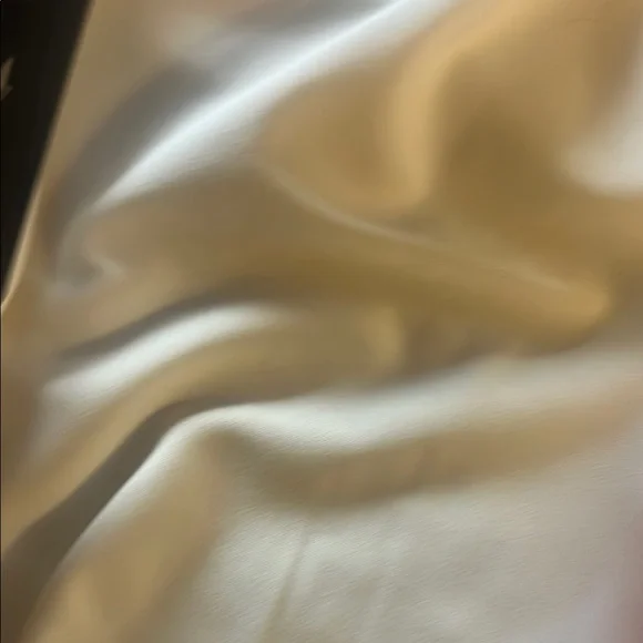 NWT Elegant Cream Long Sleeve Bodysuit - Picture 4 of 10